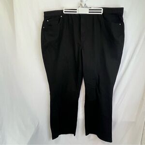 NWT DC Woman’s Black Curvy Fit Bootcut-Leg Jeans